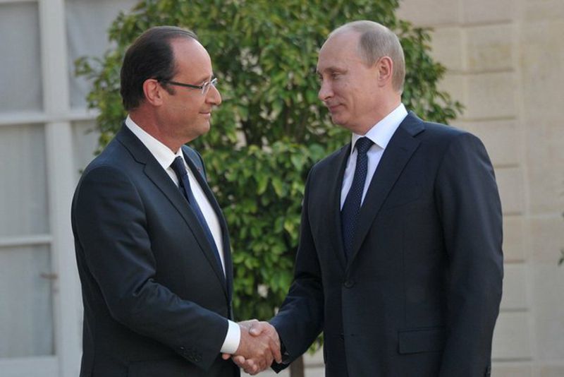 http://www.euinside.eu/files/image/a-new-eu-russia-agreement-is-the-stumbling-block-in-their-relations/hollande_putin.jpg