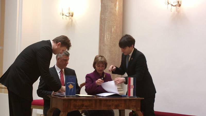 Hashim Thaci, Vesna Pusic | © euinside