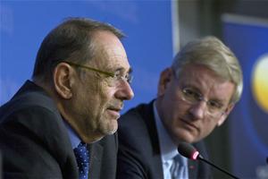 The SG/HR of the EU Javier Solana and the Swedish foreign minister Carl Bildt | photo: Consilium