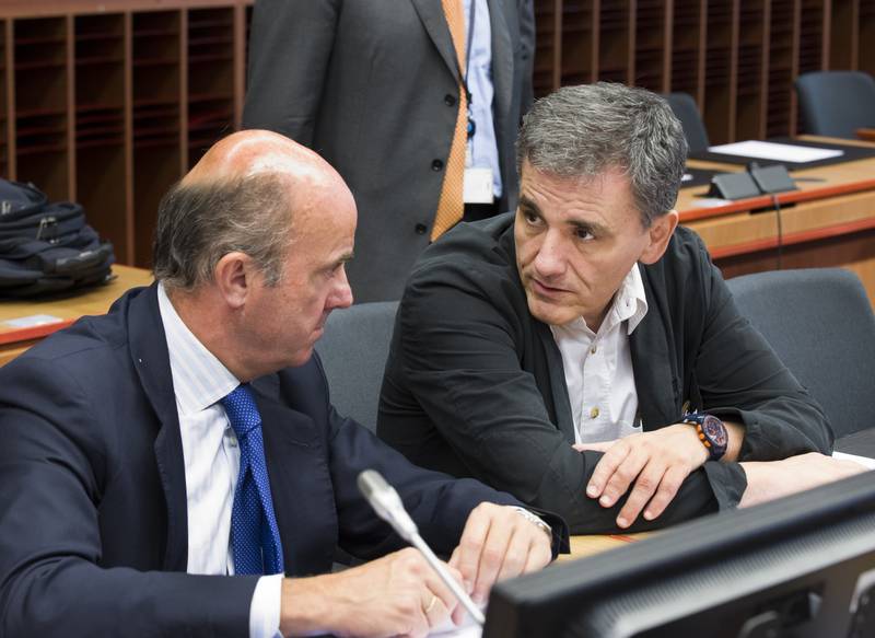 Luis De Guindoz, Euclid Tsakalotos | © Council of the EU