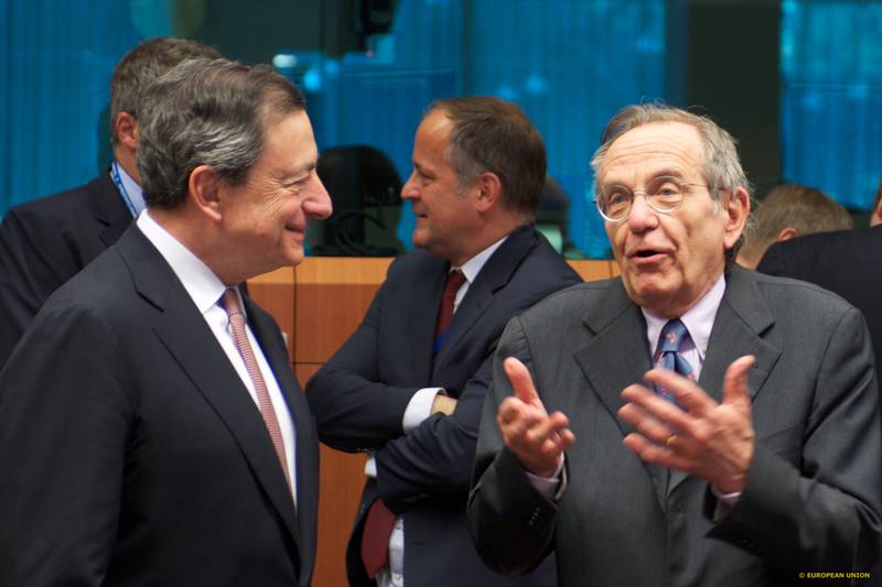Mario Draghi, Pier Carlo Padoan | © Council of the EU Mario Draghi, Pier Carlo Padoan | © Council of the EU